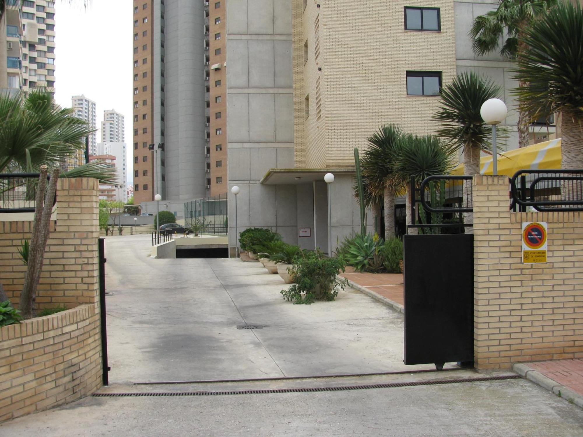 Apartamentos Torre Ipanema Бенидорм Экстерьер фото